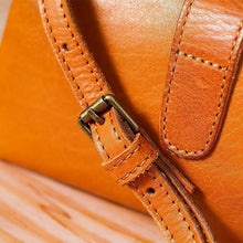 Load image into Gallery viewer, PREMIUM LEATHER RETRO HANDMADE BAG
